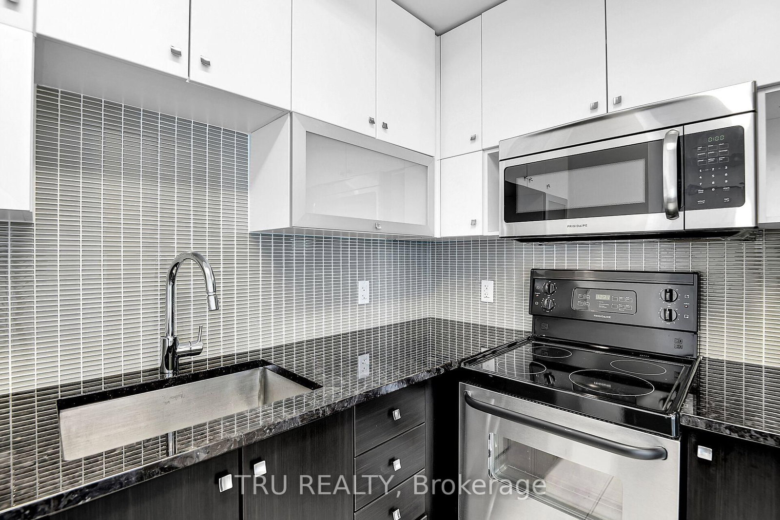 179 Metcalfe Street • #1110 • Ottawa, ON photo 11