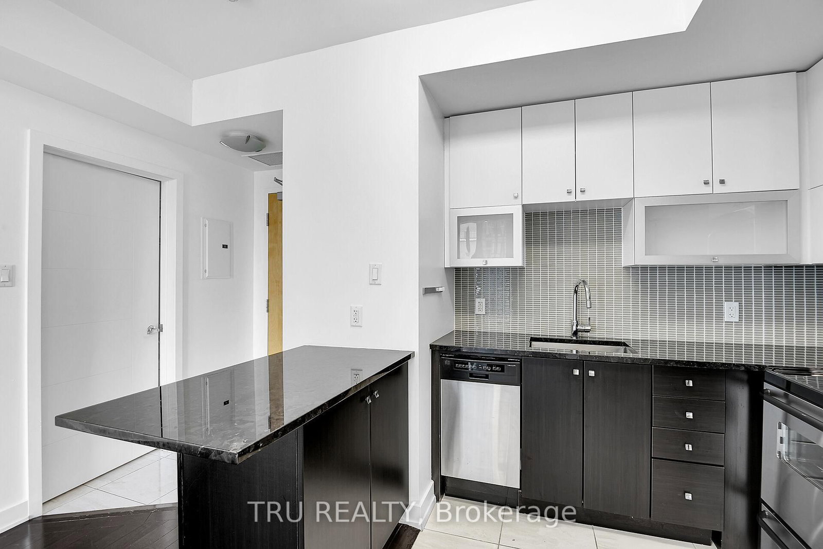 179 Metcalfe Street • #1110 • Ottawa, ON photo 13
