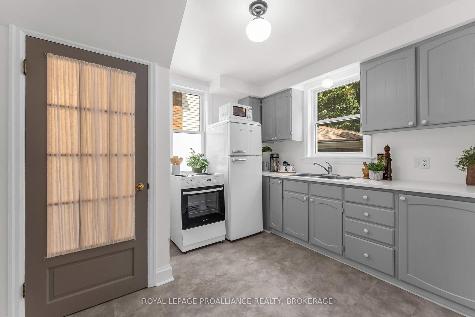 201 Willingdon Avenue • Kingston, ON photo 15