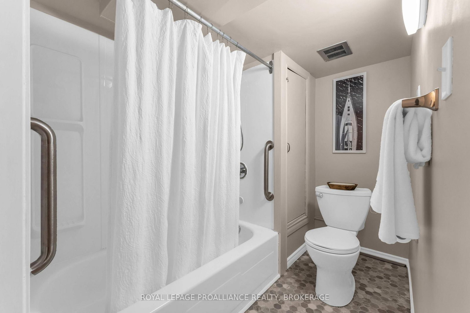 201 Willingdon Avenue • Kingston, ON photo 27