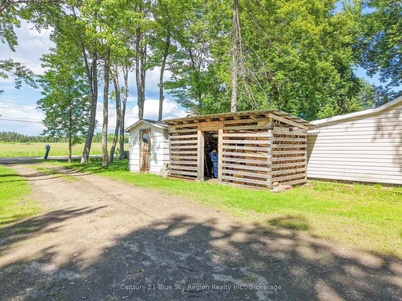 Listing Image 43