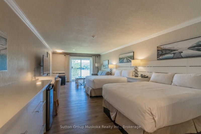 302 - 302 Bayshore - Deerhurst Drive