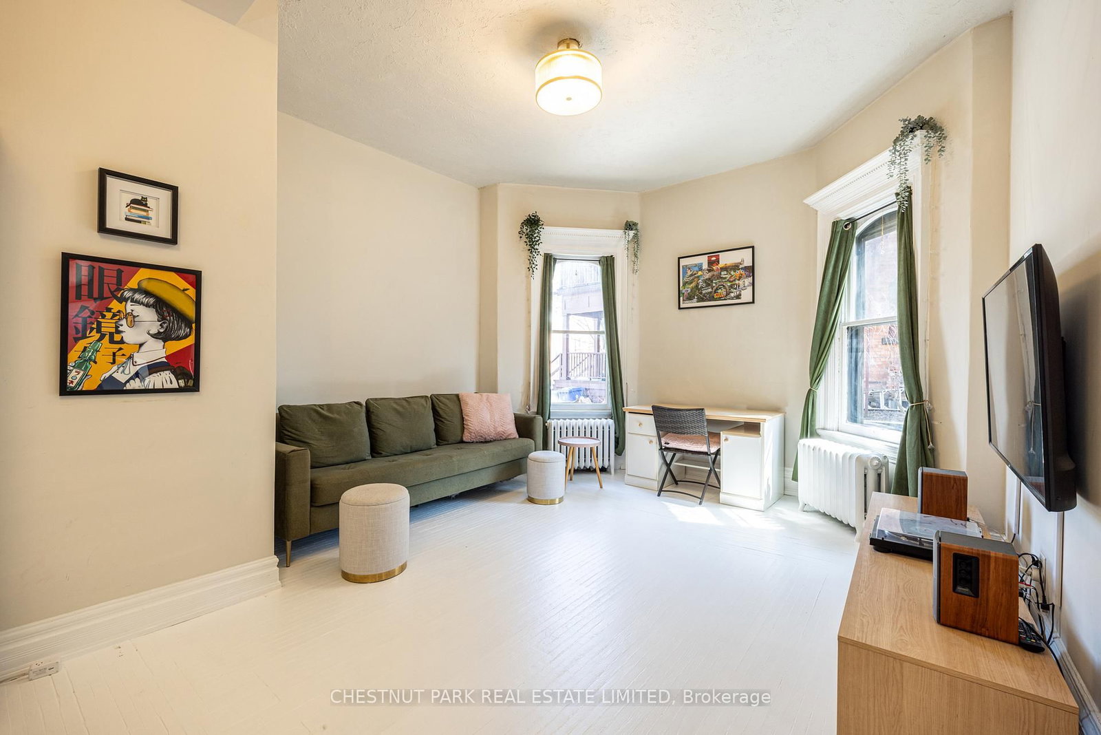 177 Charlton Avenue W • Hamilton, ON photo 27