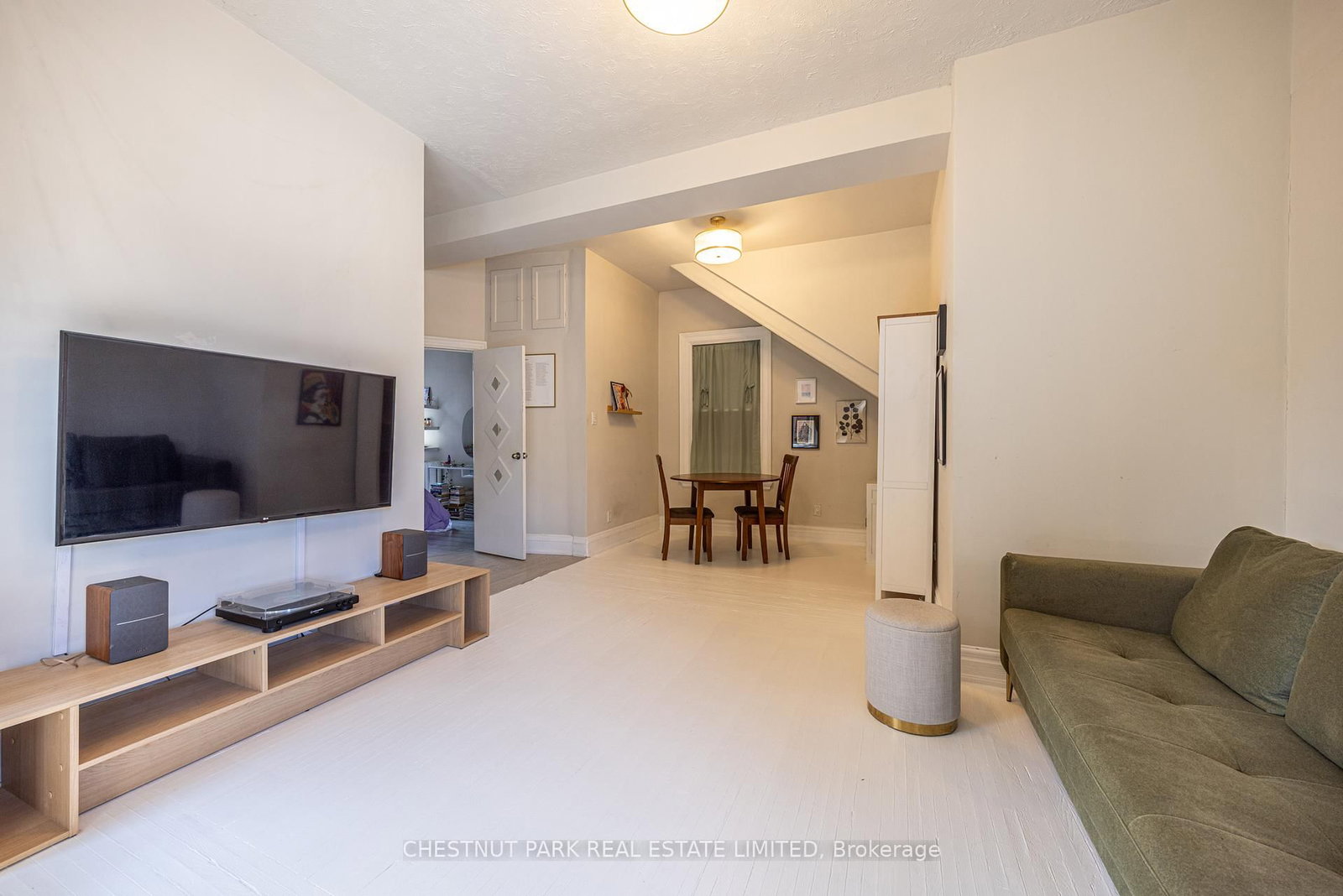 177 Charlton Avenue W • Hamilton, ON photo 29