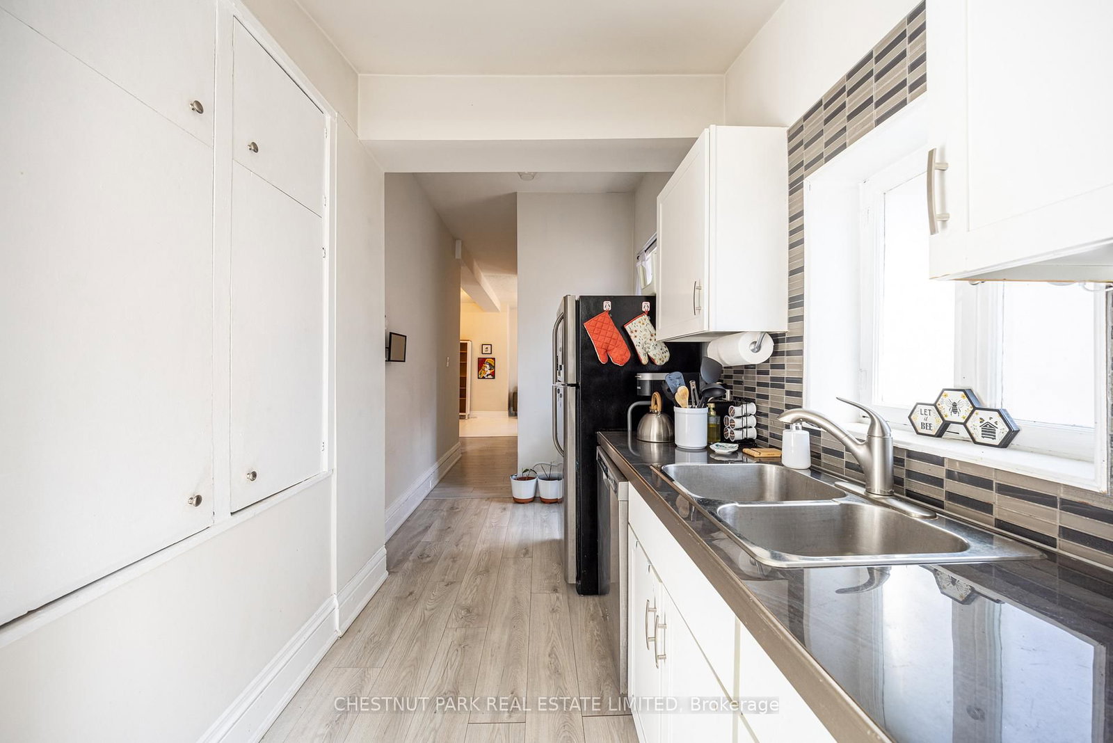 177 Charlton Avenue W • Hamilton, ON photo 30