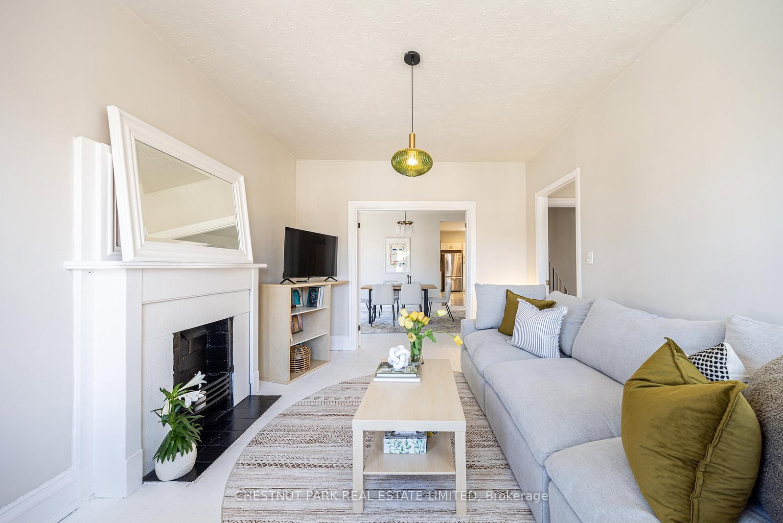 177 Charlton Avenue W • Hamilton, ON photo 5