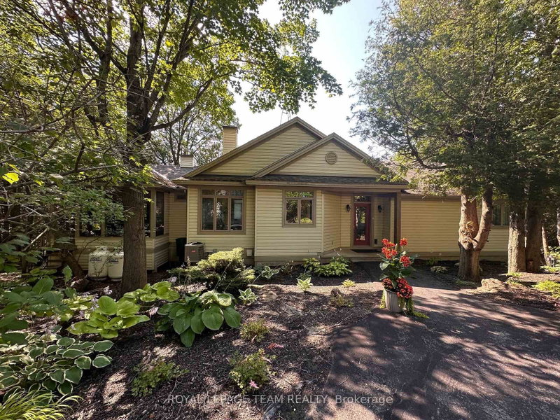 912 Maple Hill Road