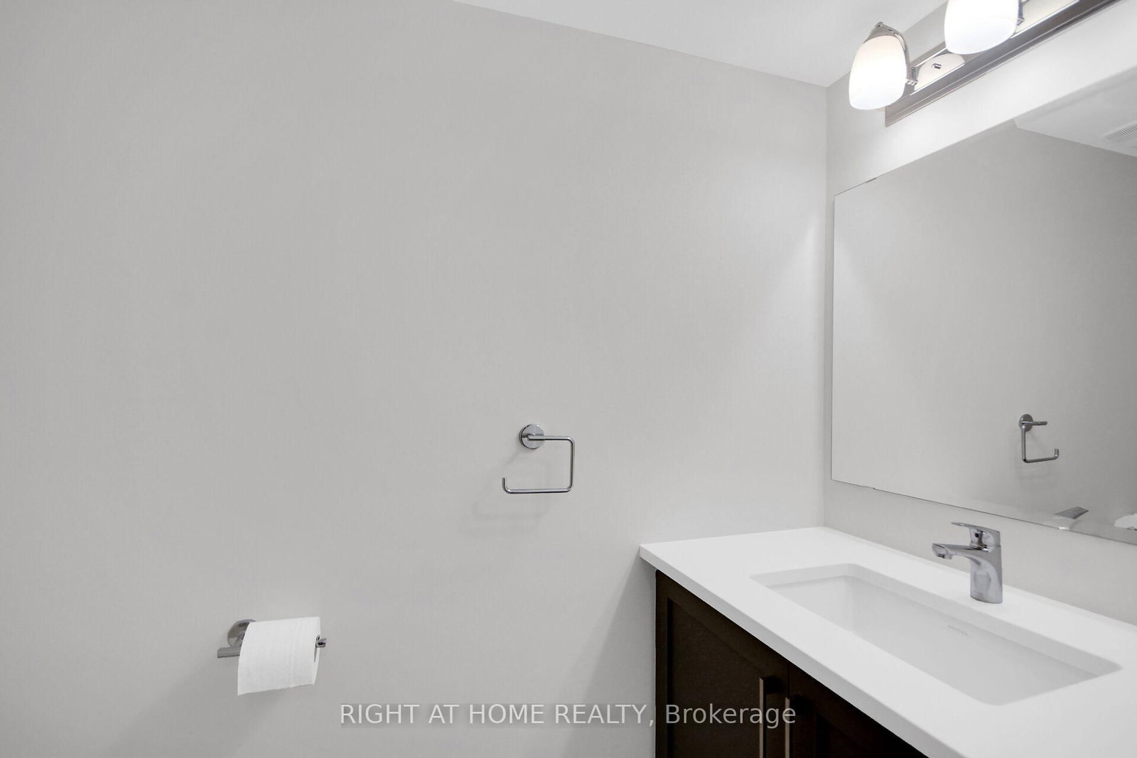 1020 Ballyhale Heights • Ottawa, ON photo 39