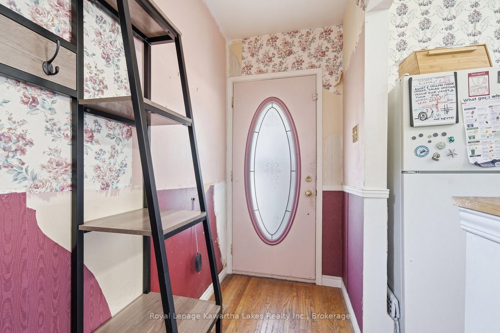 Listing Image 10