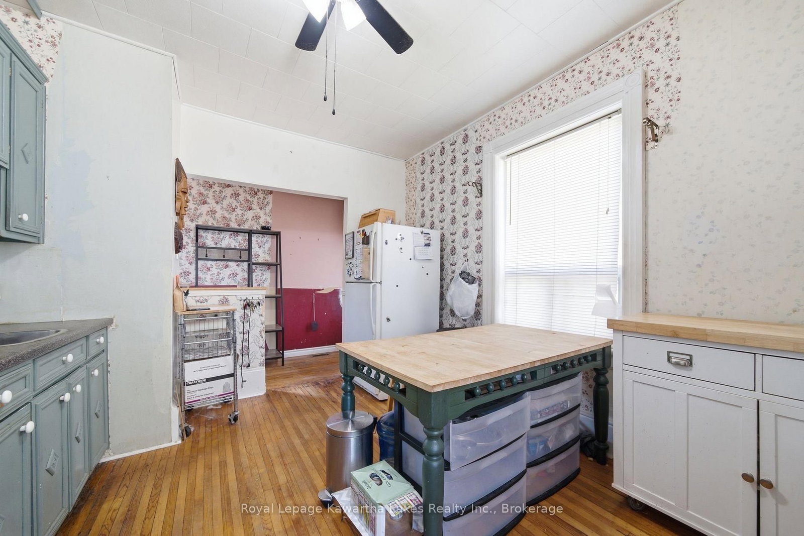 Listing Image 14