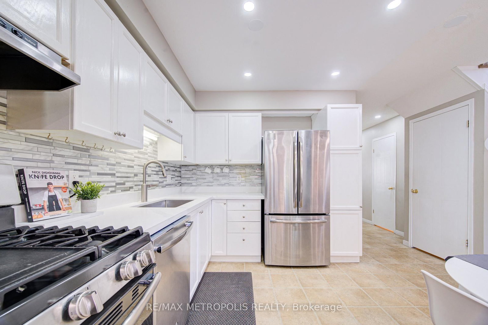 124 GOSLING Gardens • #37 • Guelph, ON photo 10