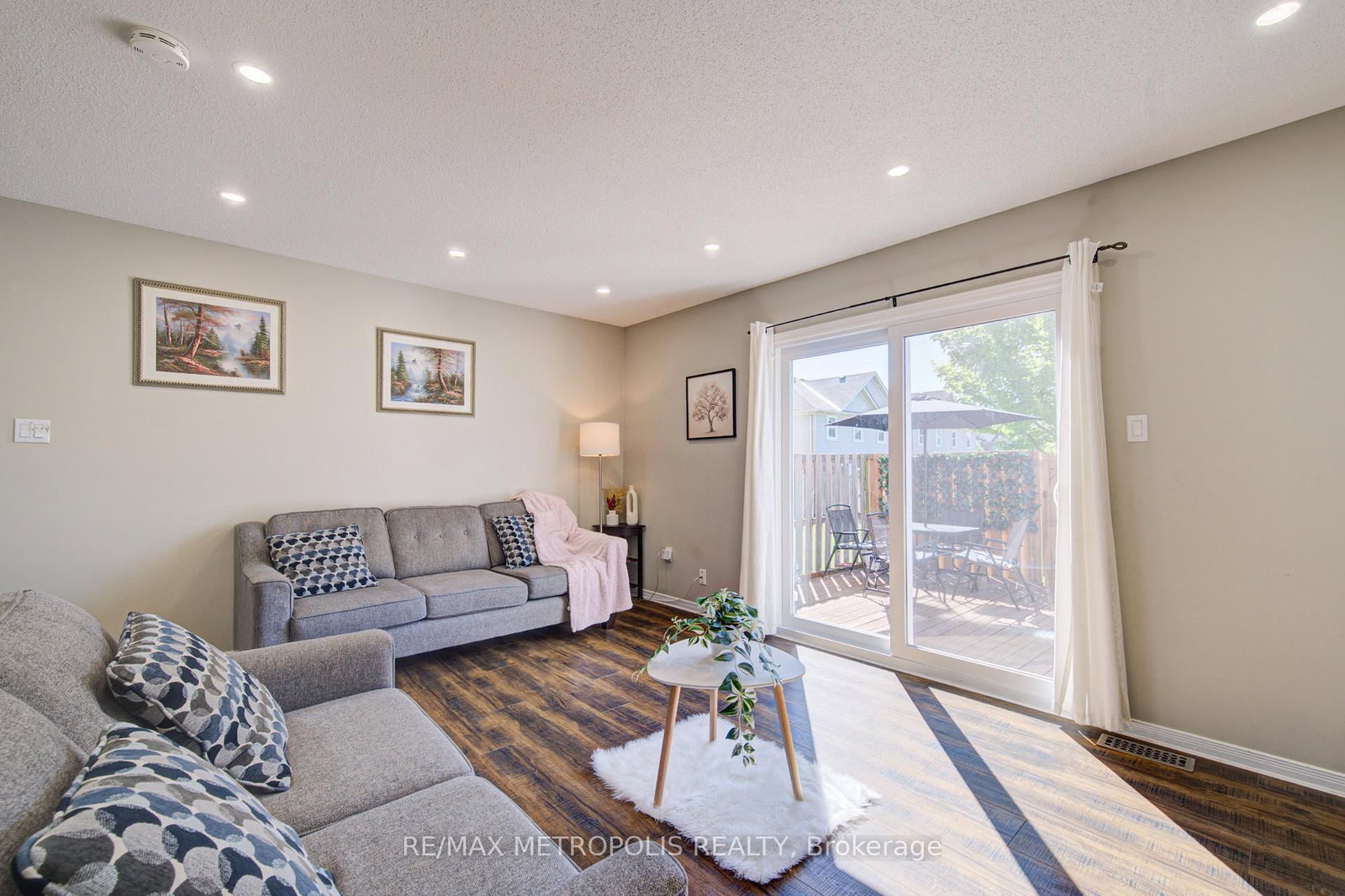 124 GOSLING Gardens • #37 • Guelph, ON photo 17