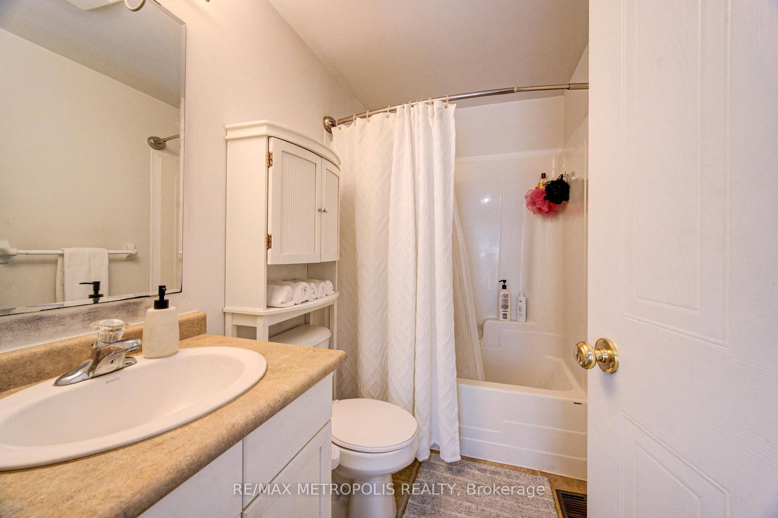 124 GOSLING Gardens • #37 • Guelph, ON photo 20