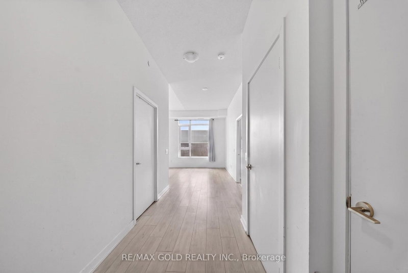 508 - 55 Duke Street W