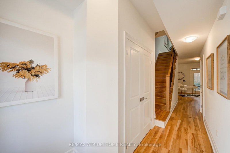 2 - 111 Wilson Street E