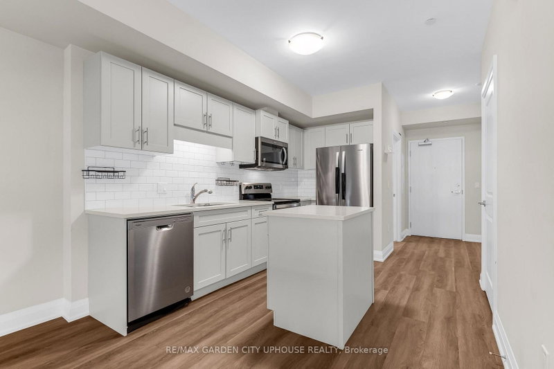 102 - 118 Summerside Boulevard