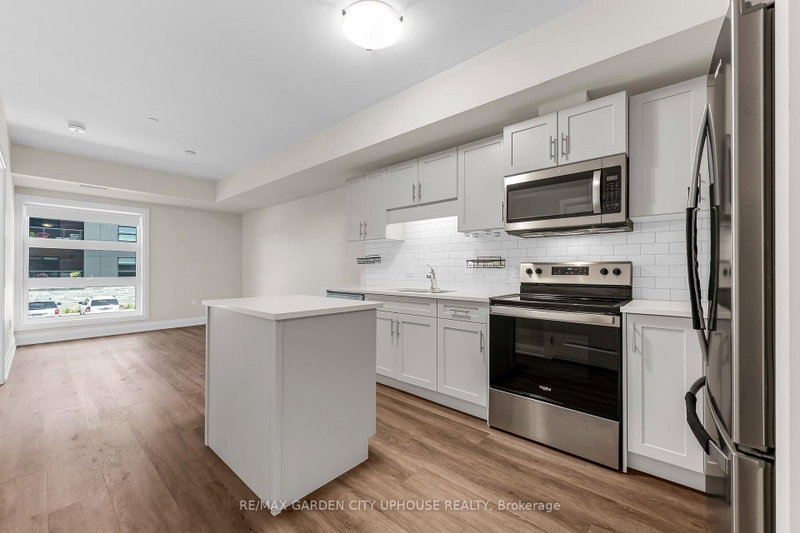 102 - 118 Summerside Boulevard