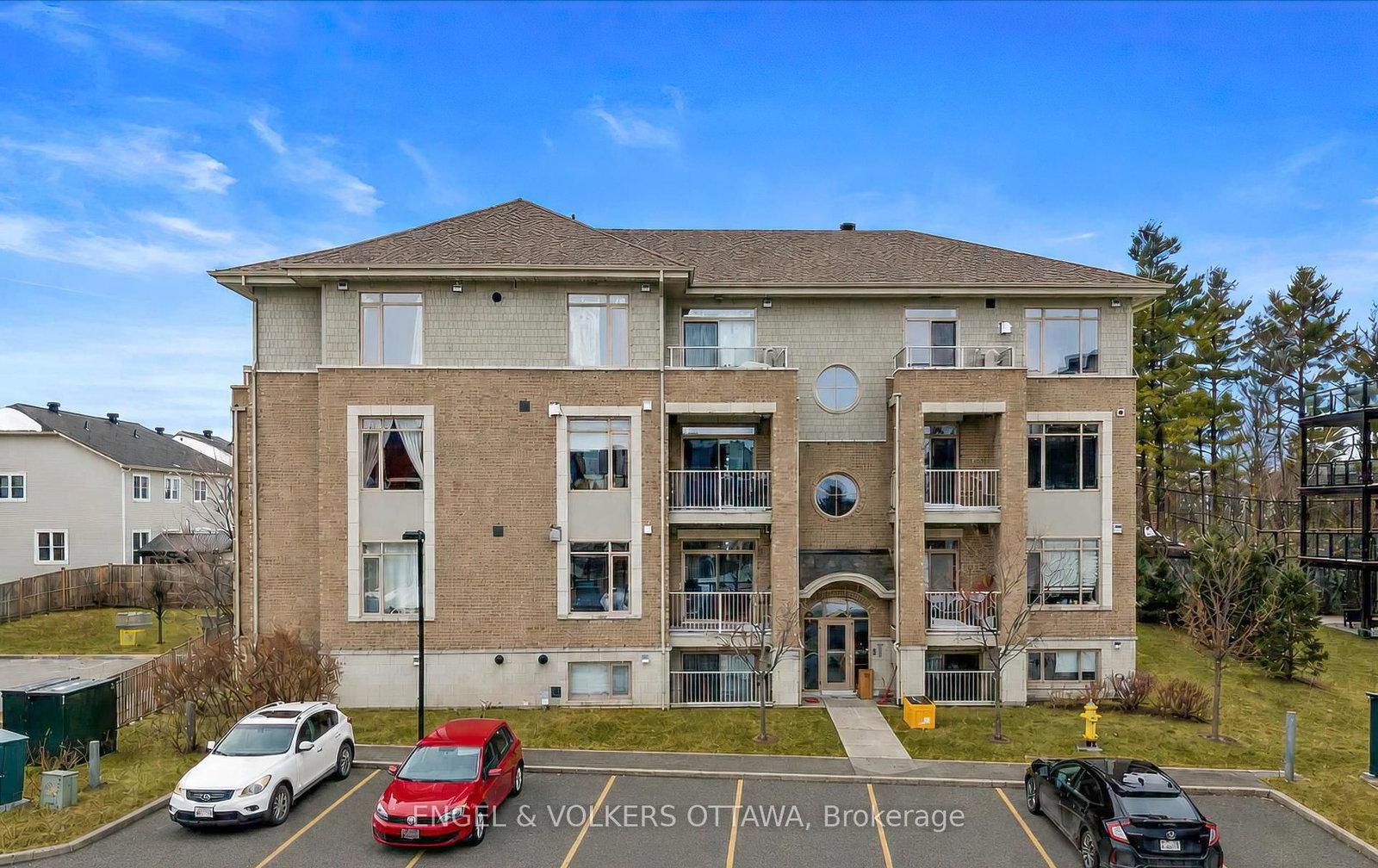 25 Earlton Private • #1 • Ottawa, ON photo 1