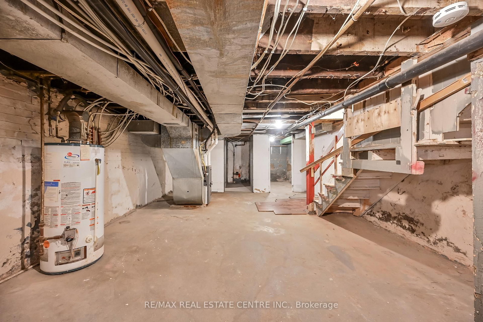 334 CANNON Street E • Hamilton, ON photo 39