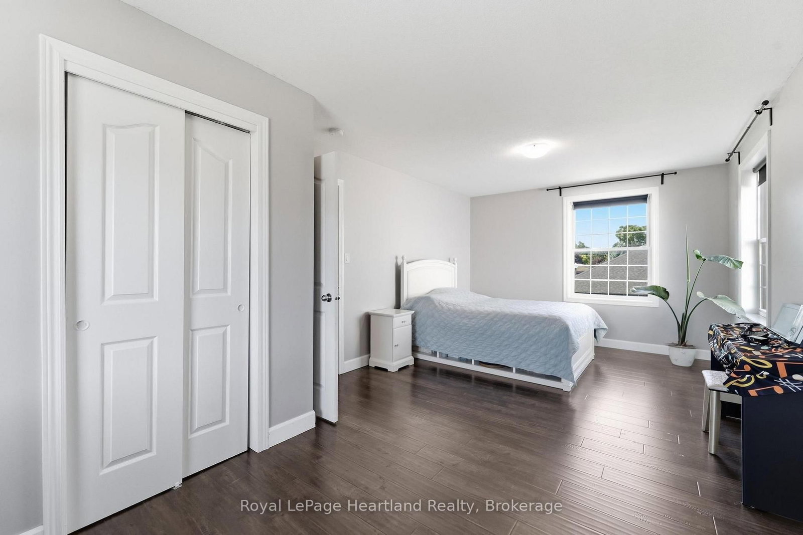770 Scott Street W • North Perth, ON photo 17