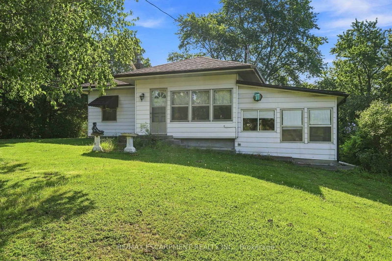698 York Road