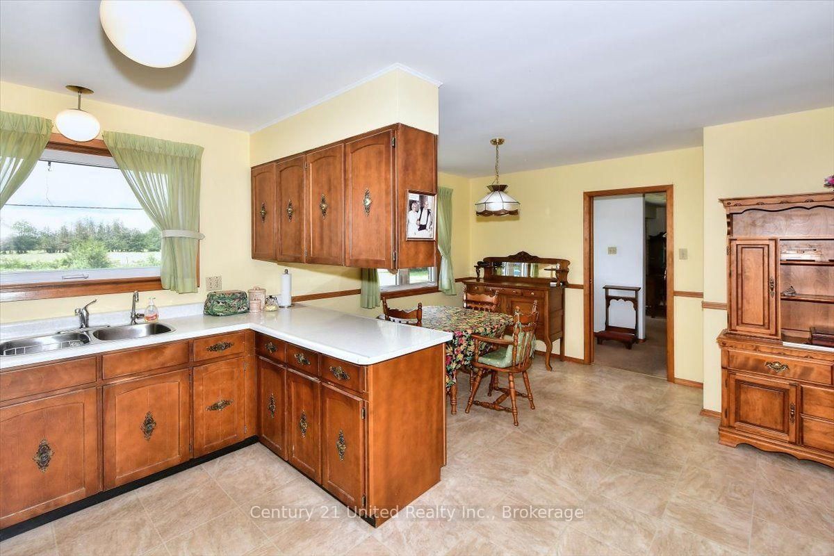 1541 County Road 4 • Douro-Dummer, ON photo 11