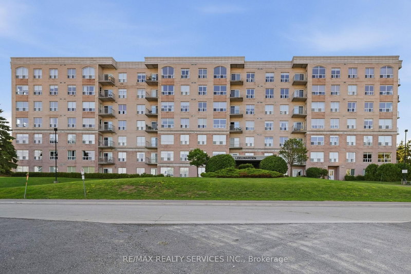 212 - 350 Wellington Street