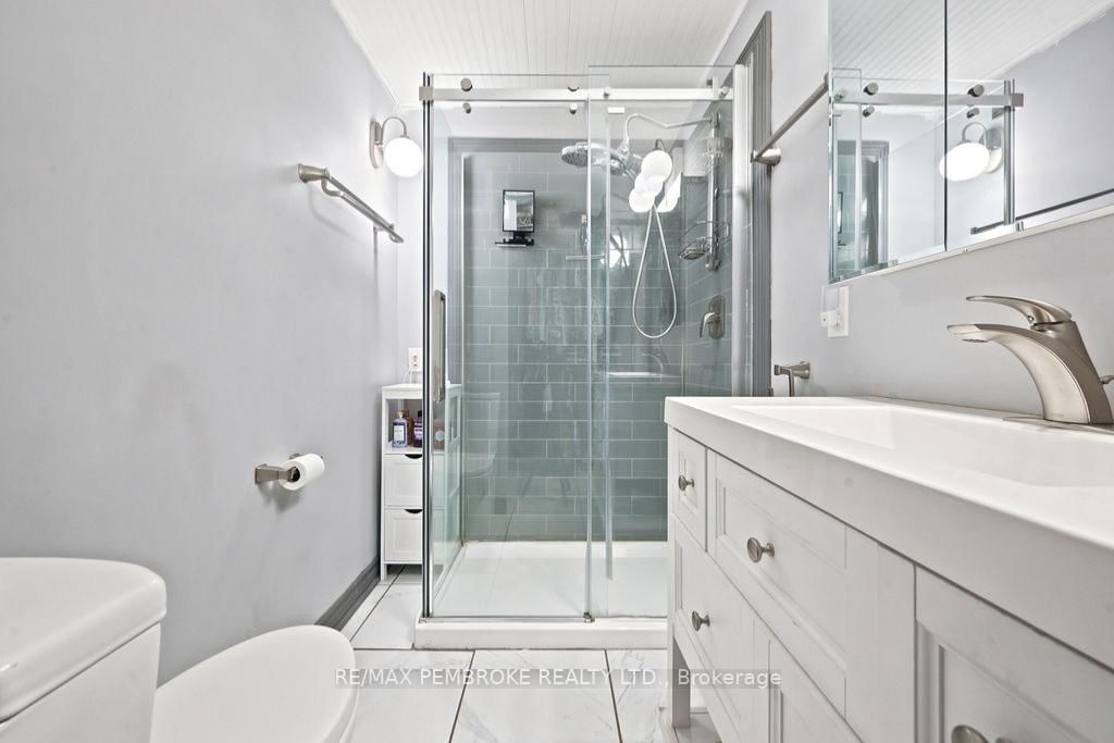 256 Oriole Crescent • Petawawa, ON photo 30