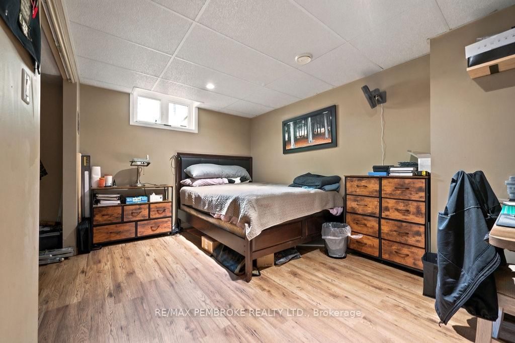 256 Oriole Crescent • Petawawa, ON photo 47