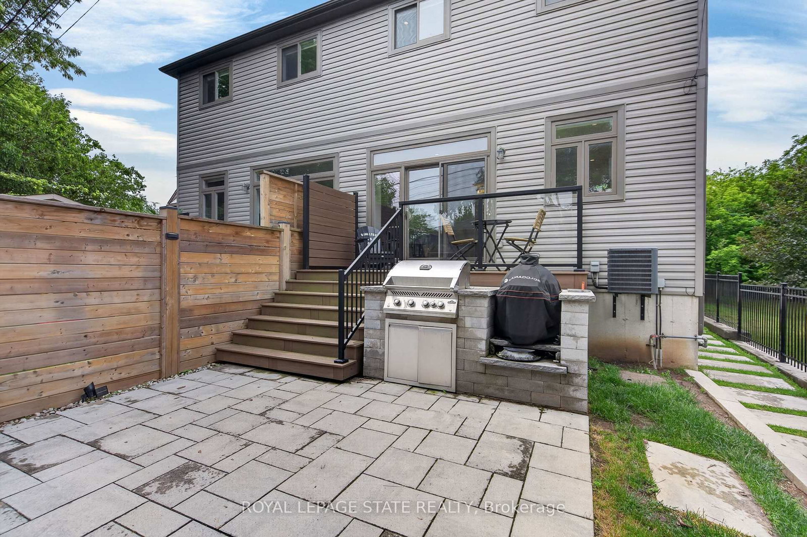 206 Canada Street • Hamilton, ON photo 43