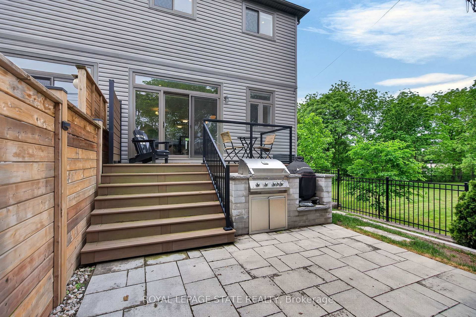 206 Canada Street • Hamilton, ON photo 44