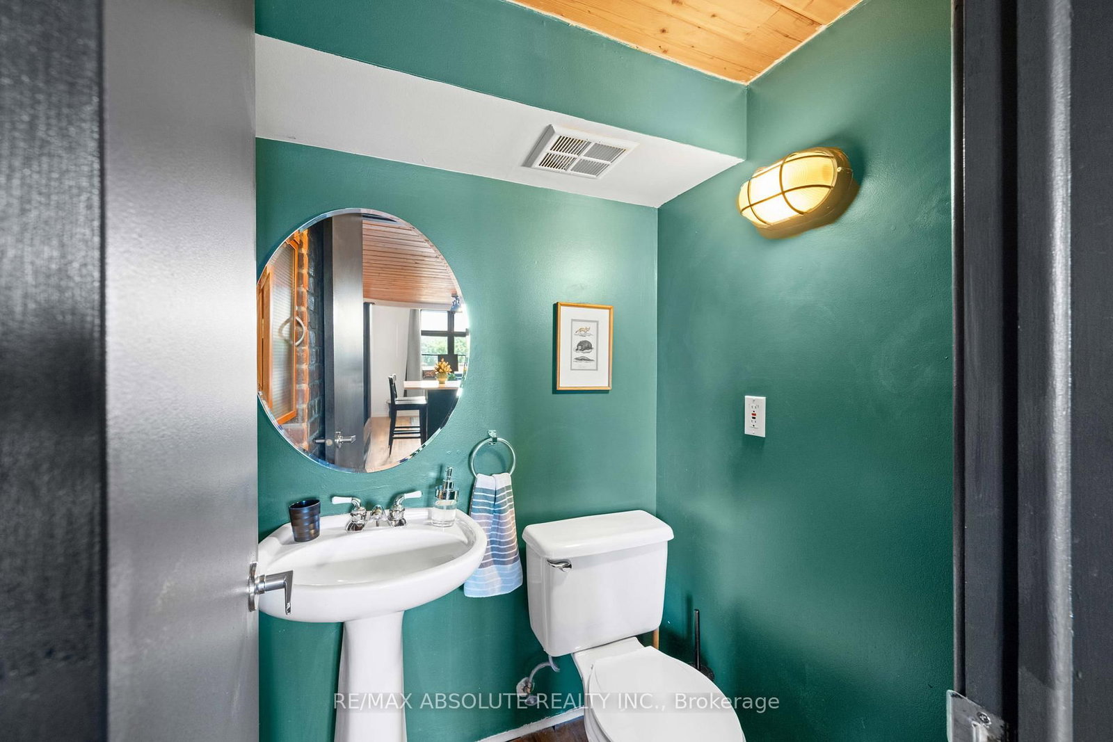 589 Rideau Street • #404 • Ottawa, ON photo 17