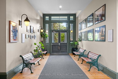 589 Rideau Street • #404 • Ottawa, ON photo 3