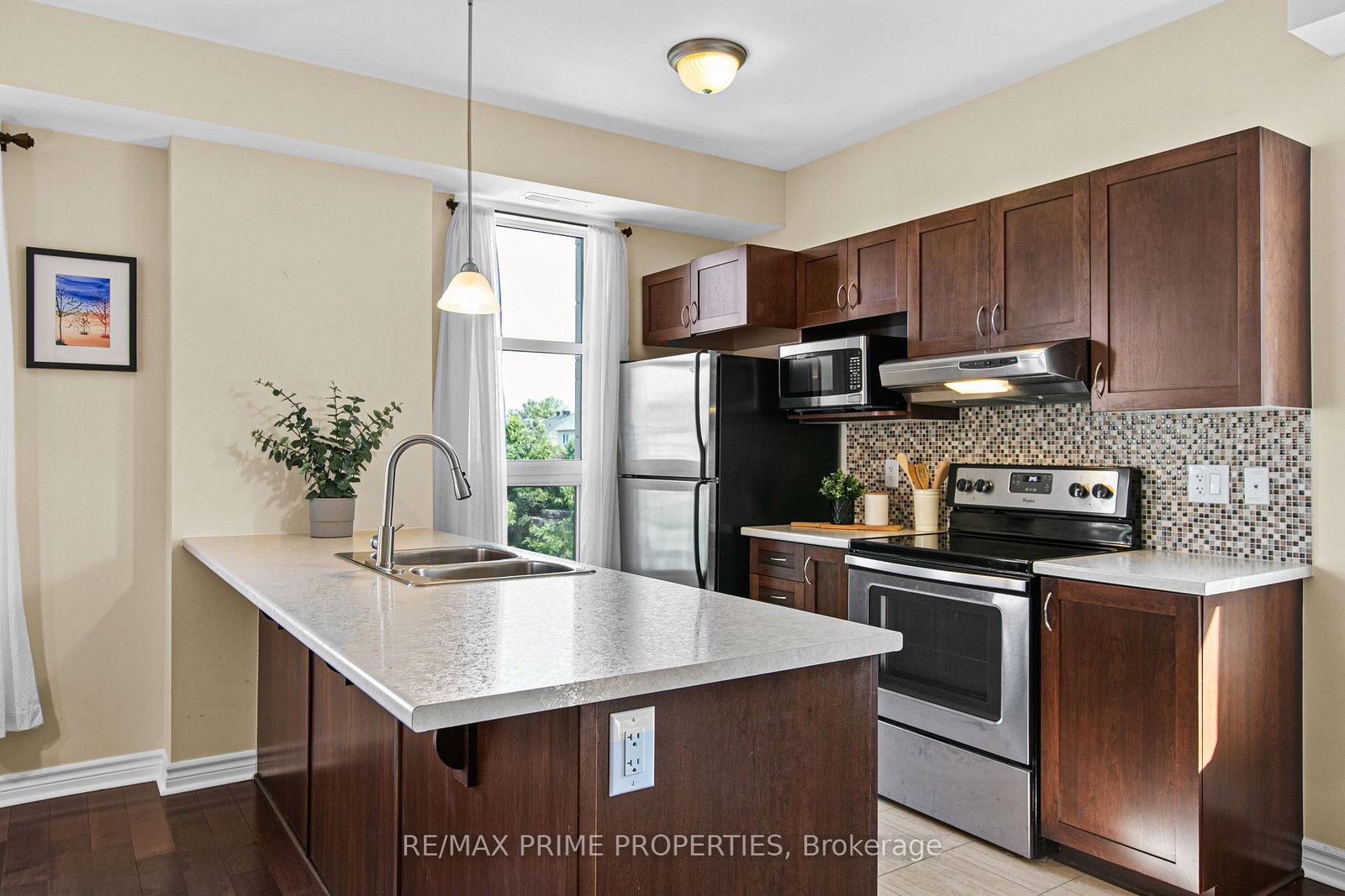 100 Montblanc Private • #302 • Ottawa, ON photo 16