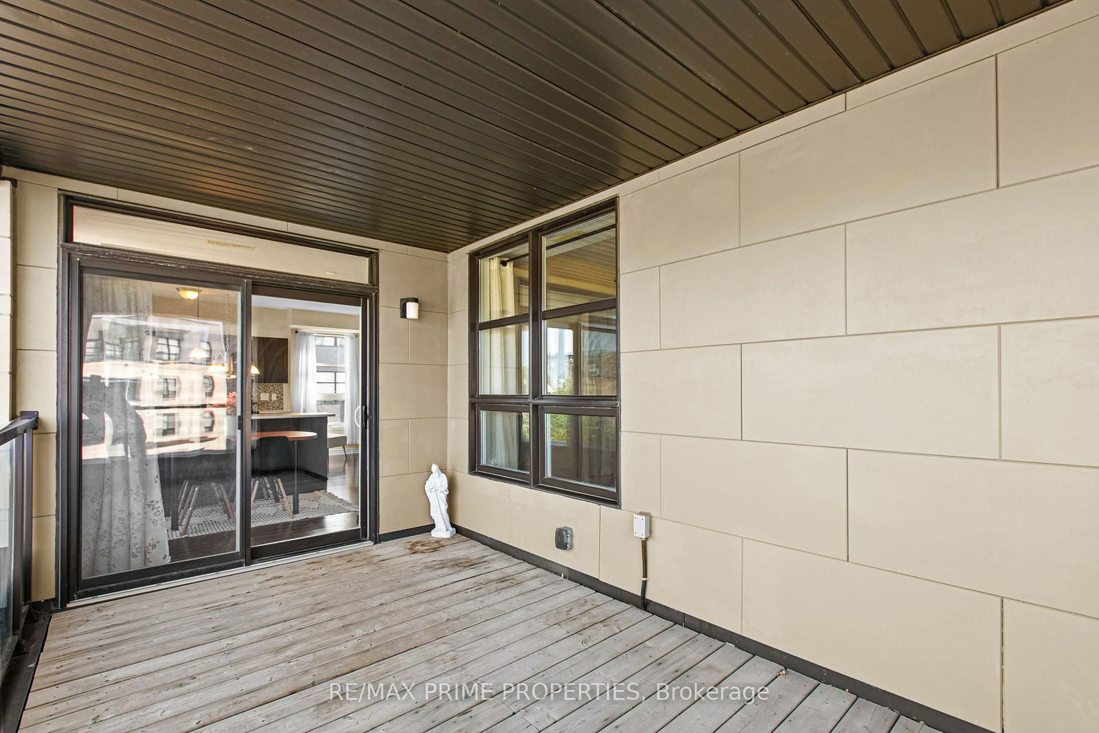 100 Montblanc Private • #302 • Ottawa, ON photo 24