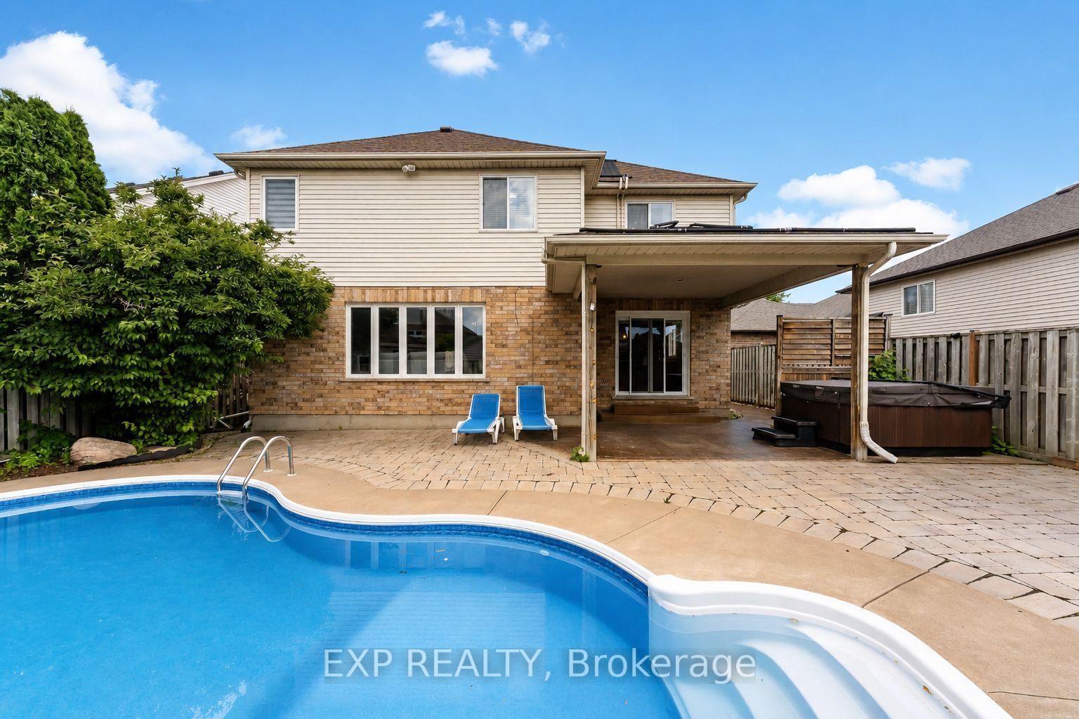 18 Briarwood Drive • St. Catharines, ON photo 5
