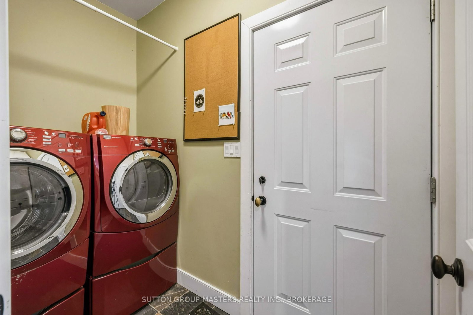 139 Country Woods Drive • Harrowsmith, ON photo 13