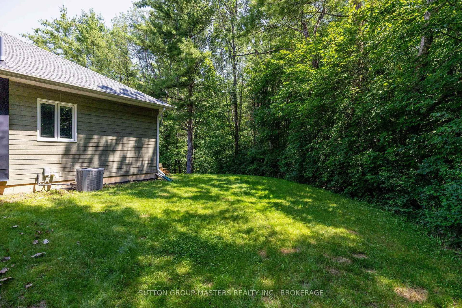 139 Country Woods Drive • Harrowsmith, ON photo 34