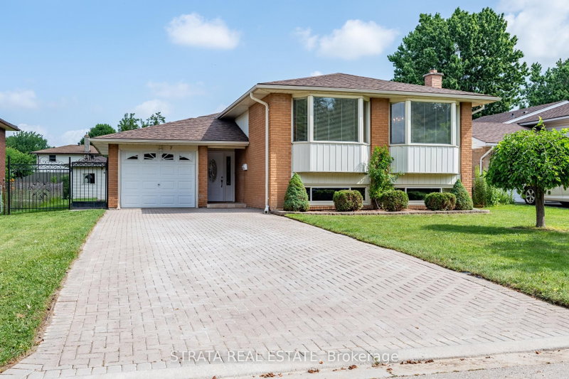 7 Harrow Court