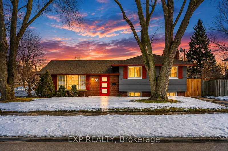 33 FAIRLAWN Road