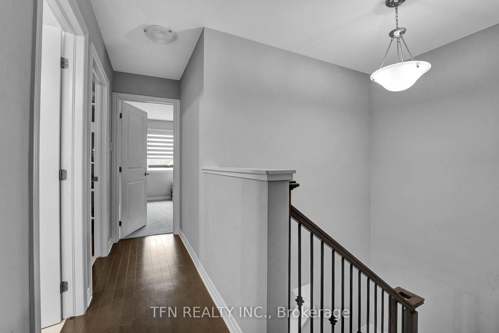 20 Atop Lane • Ottawa, ON photo 20