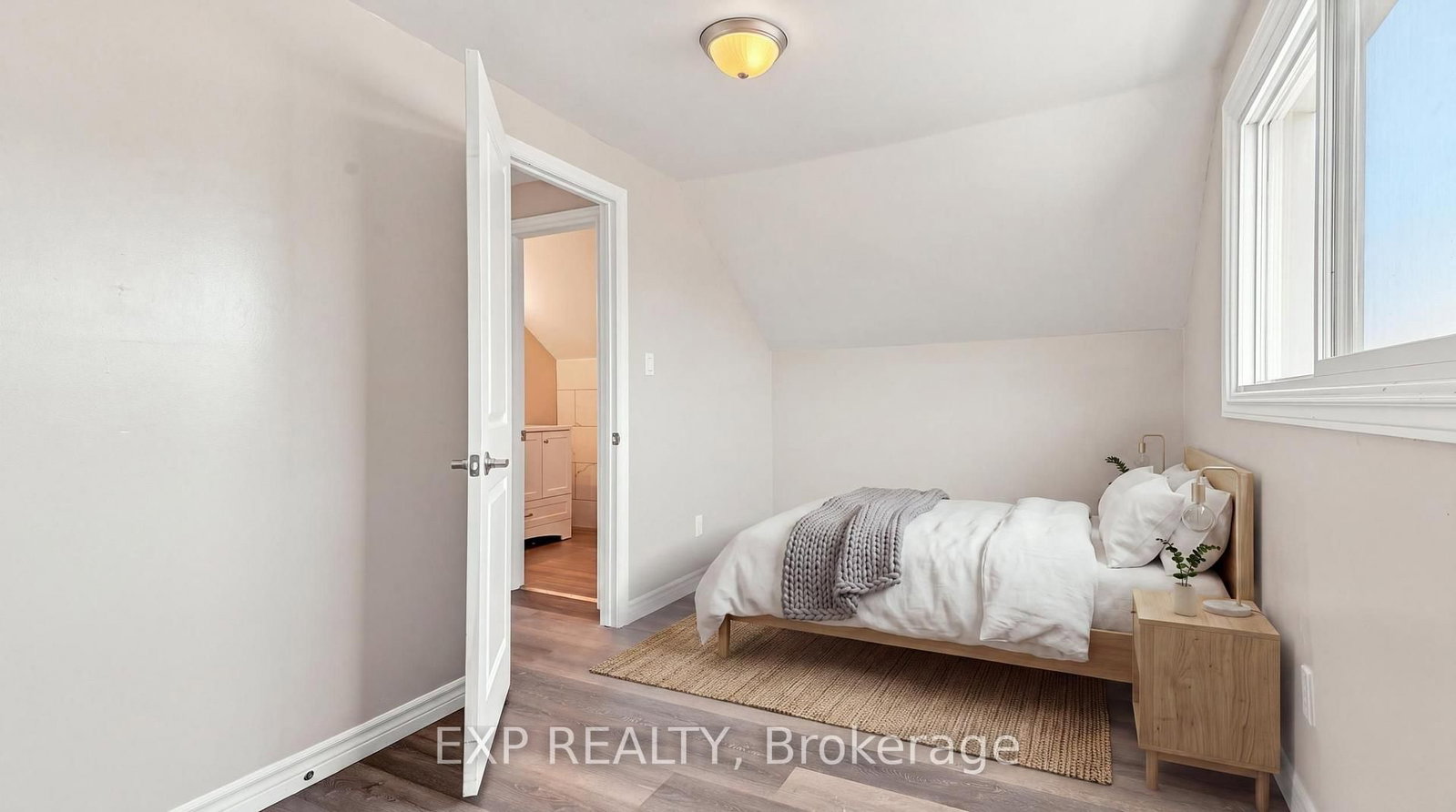 225 Grantham Avenue • St. Catharines, ON photo 20