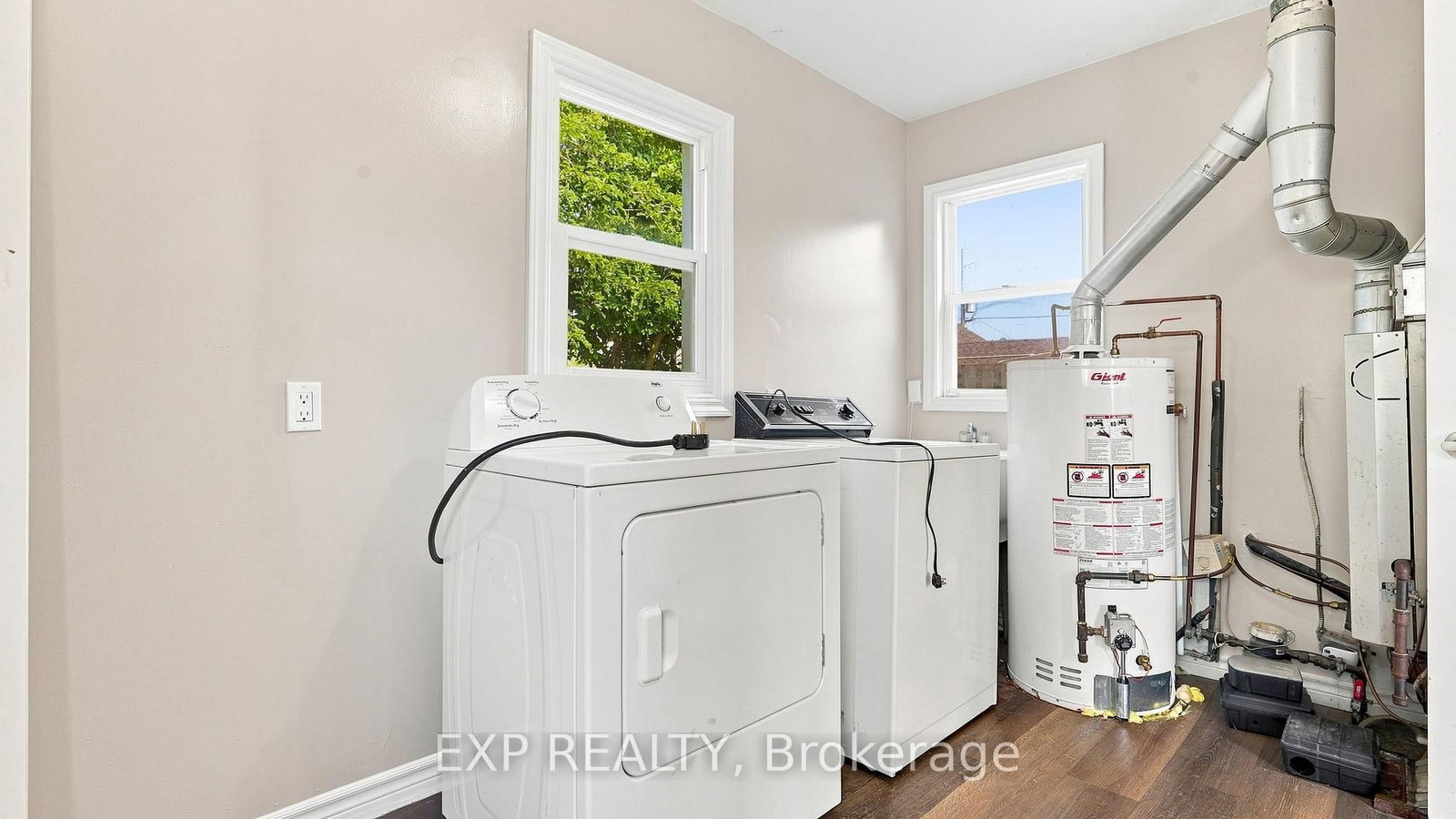 225 Grantham Avenue • St. Catharines, ON photo 25