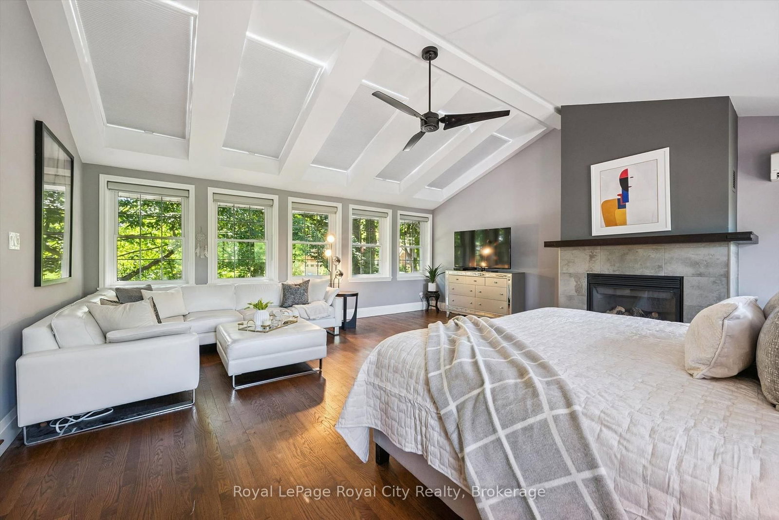 1 Barber Avenue • Guelph, ON photo 16