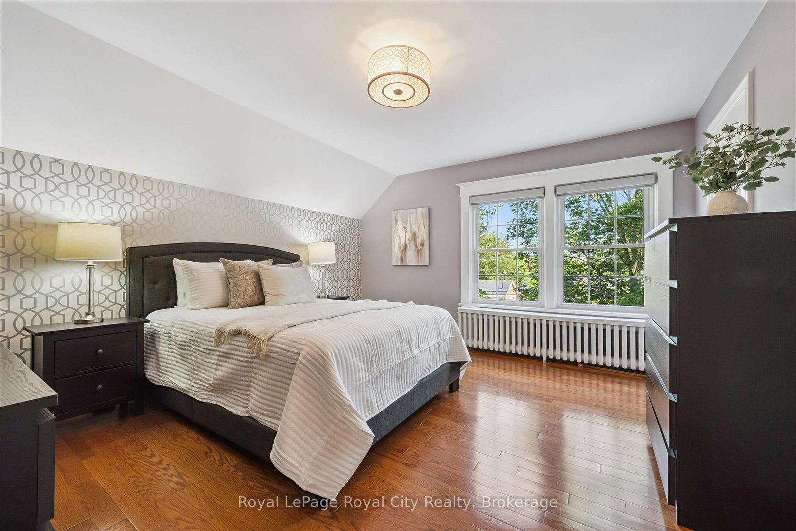 1 Barber Avenue • Guelph, ON photo 20