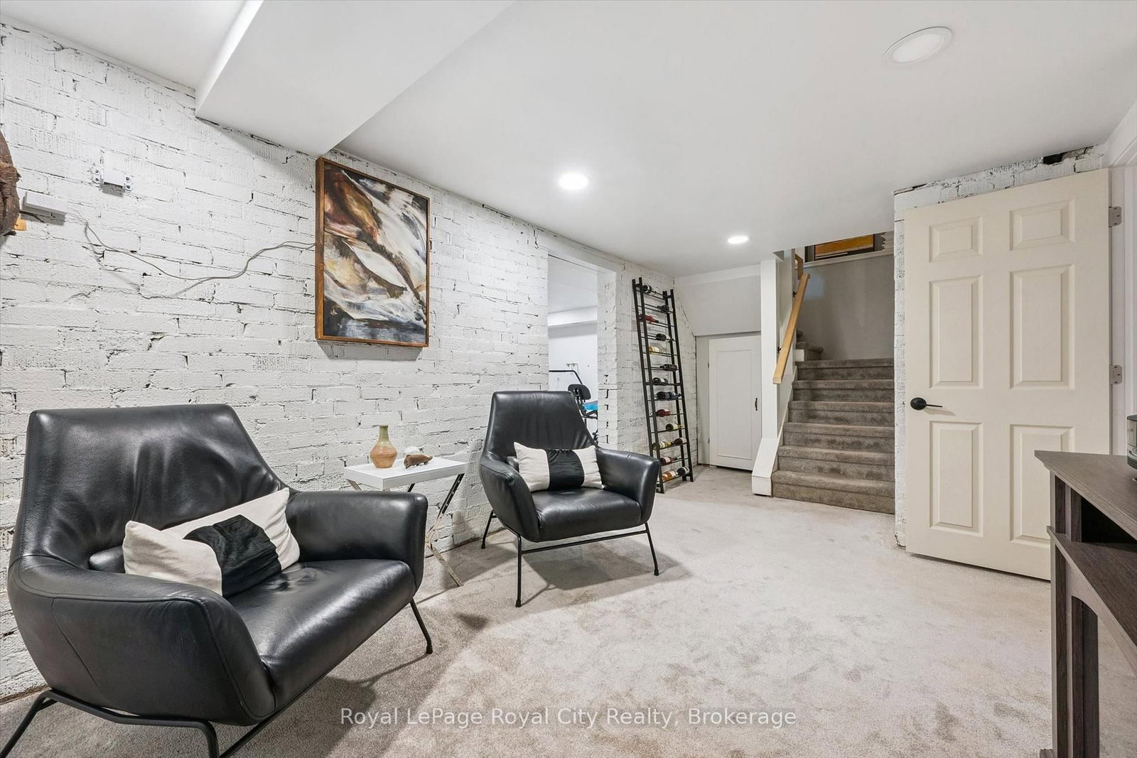 1 Barber Avenue • Guelph, ON photo 23