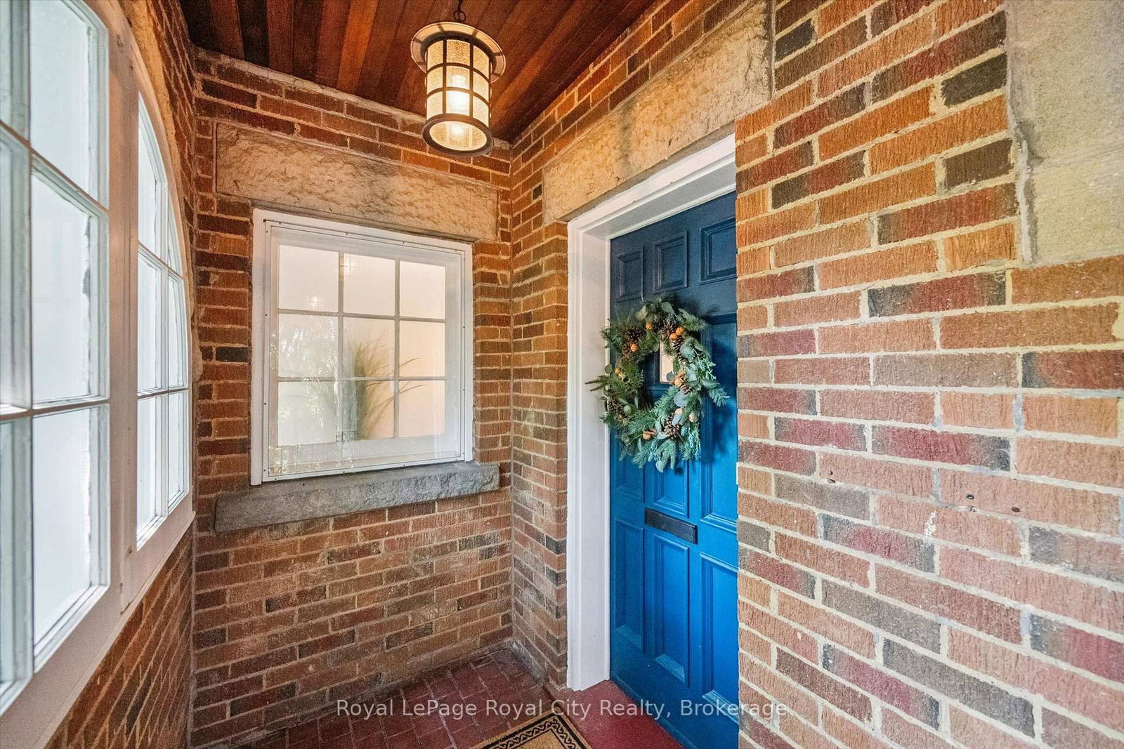 1 Barber Avenue • Guelph, ON photo 3