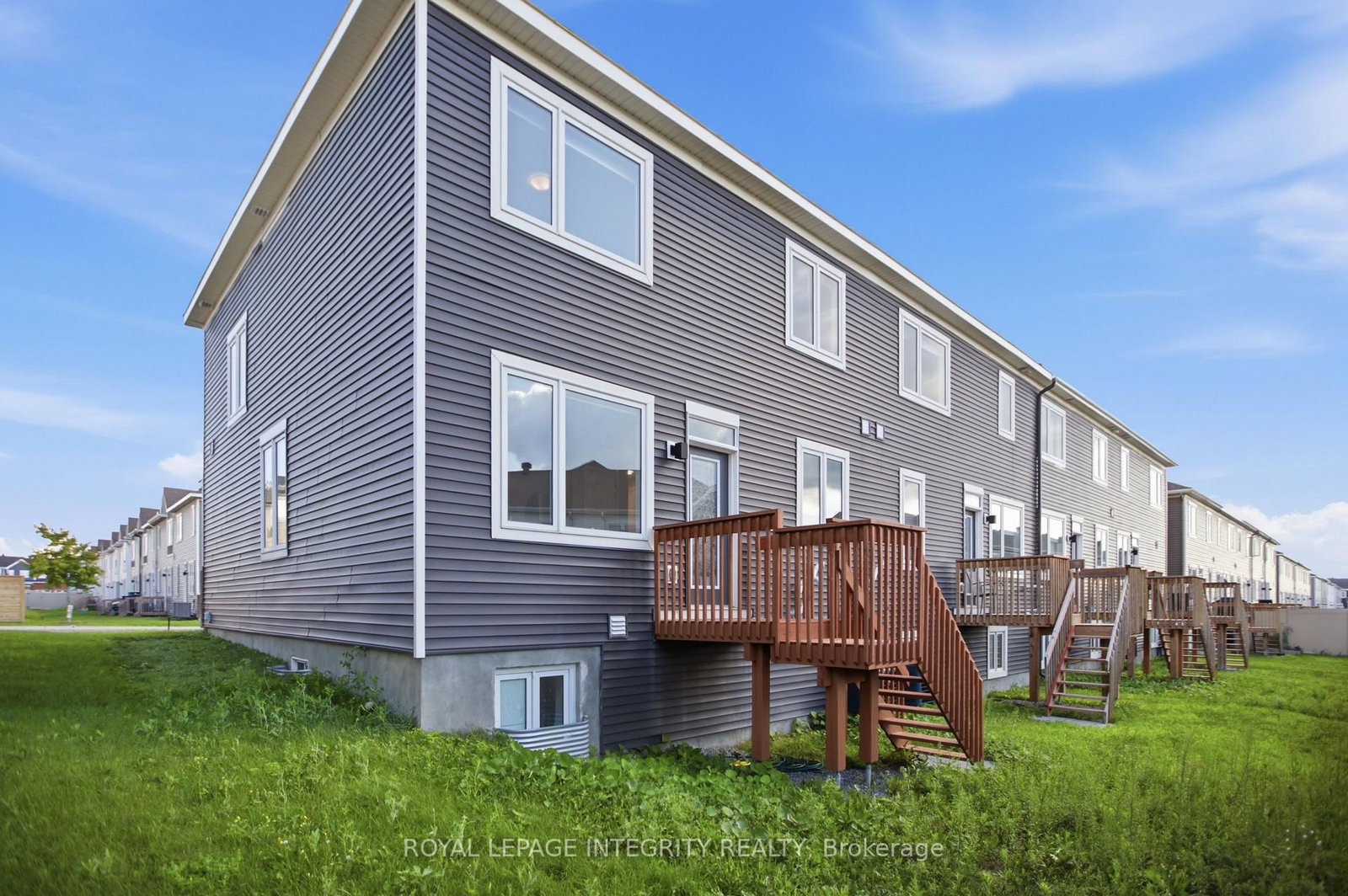 651 Chillerton Drive • Ottawa, ON photo 30