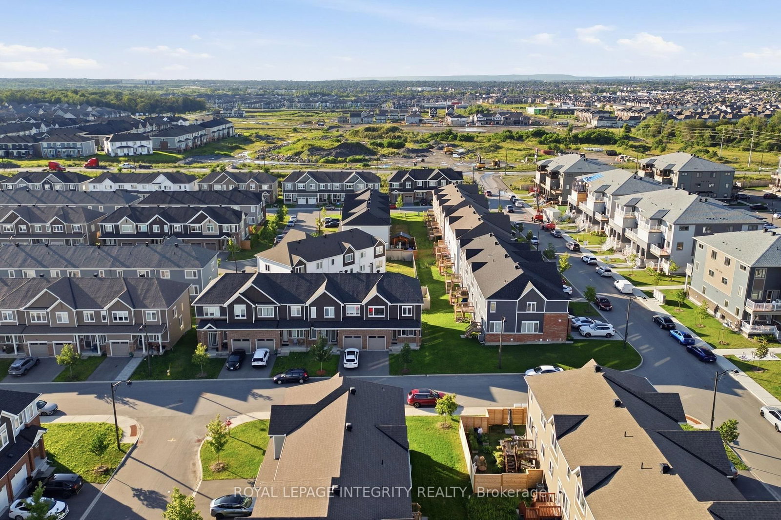 651 Chillerton Drive • Ottawa, ON photo 32