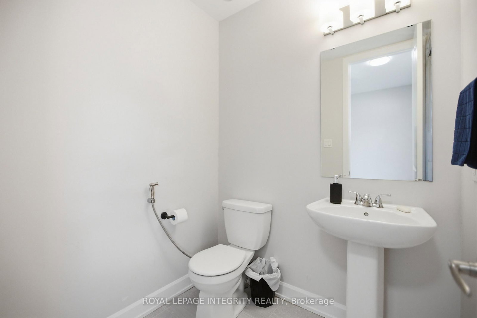 651 Chillerton Drive • Ottawa, ON photo 5